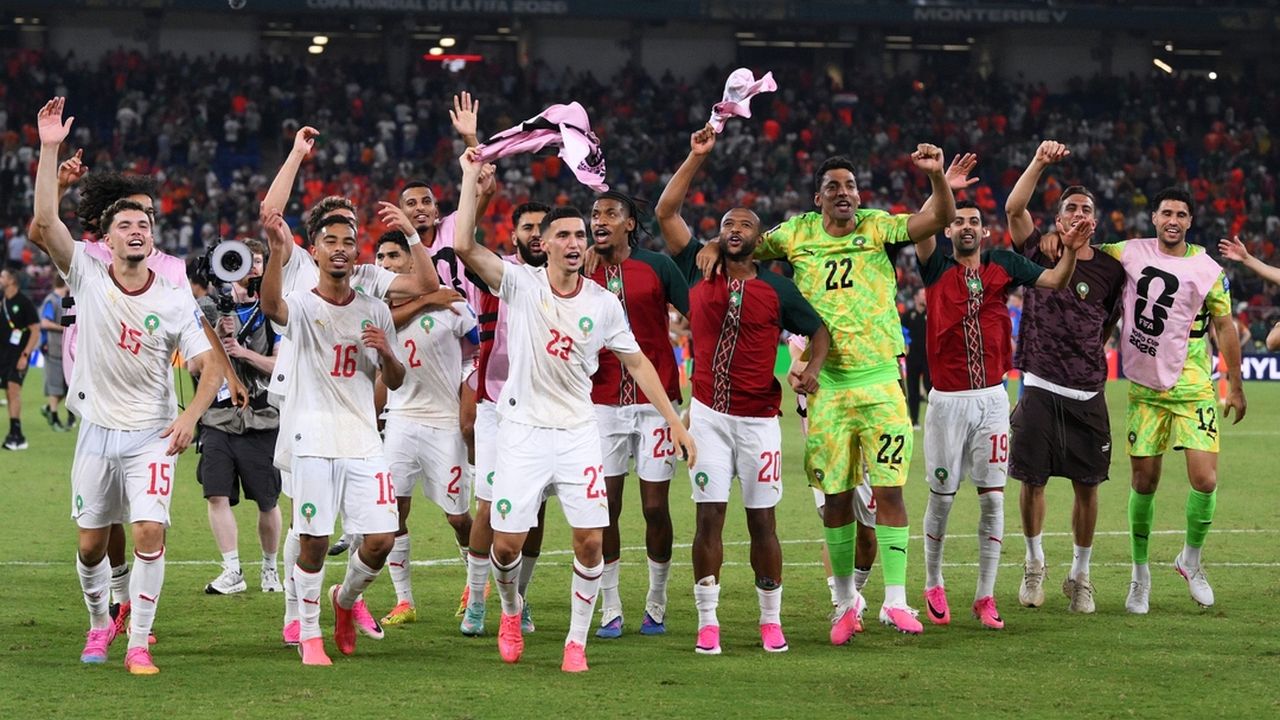 Bounou sender Marokko videre mod Holland efter Diop redder aftenen