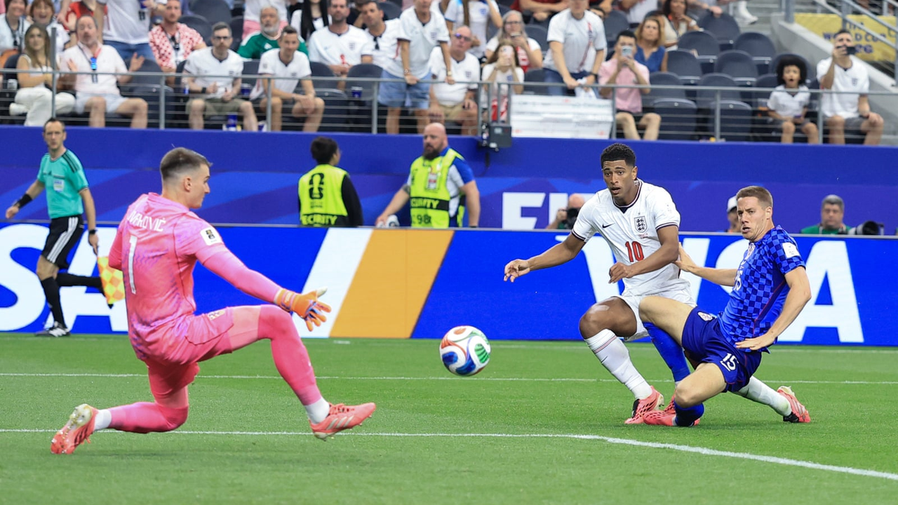Jude Bellingham inscrit le troisième but de l'Angleterre contre la Croatie