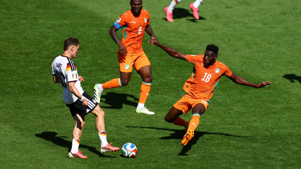 Undav trækker Tyskland i knockoutfasen efter Ivory Coast-forskrækkelse