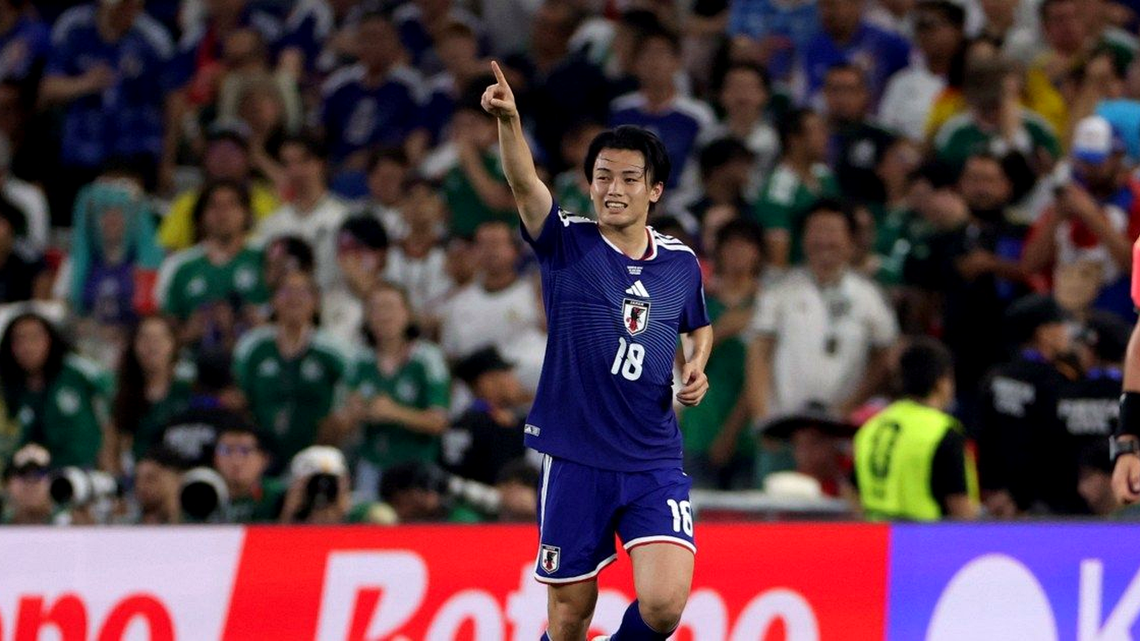 Japón gana el partido número 1000 de los Mundiales y alcanza los dieciseisavos