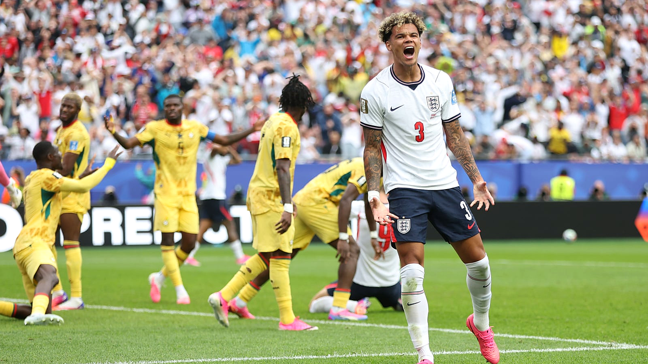 Angleterre Panama Avec une Question de Bloc Bas qu'ils ne peuvent pas précipiter image 2