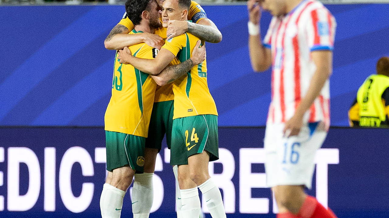 Paraguay og Australien holder overlevelsen åben efter målløst uafgjort billede 2
