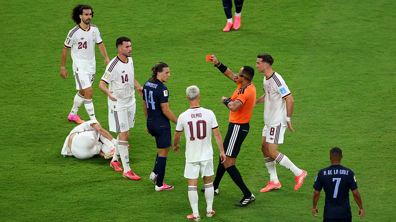 La victoire de l'Espagne contre l'Uruguay montre pourquoi le contrôle a encore besoin de discipline autour de lui