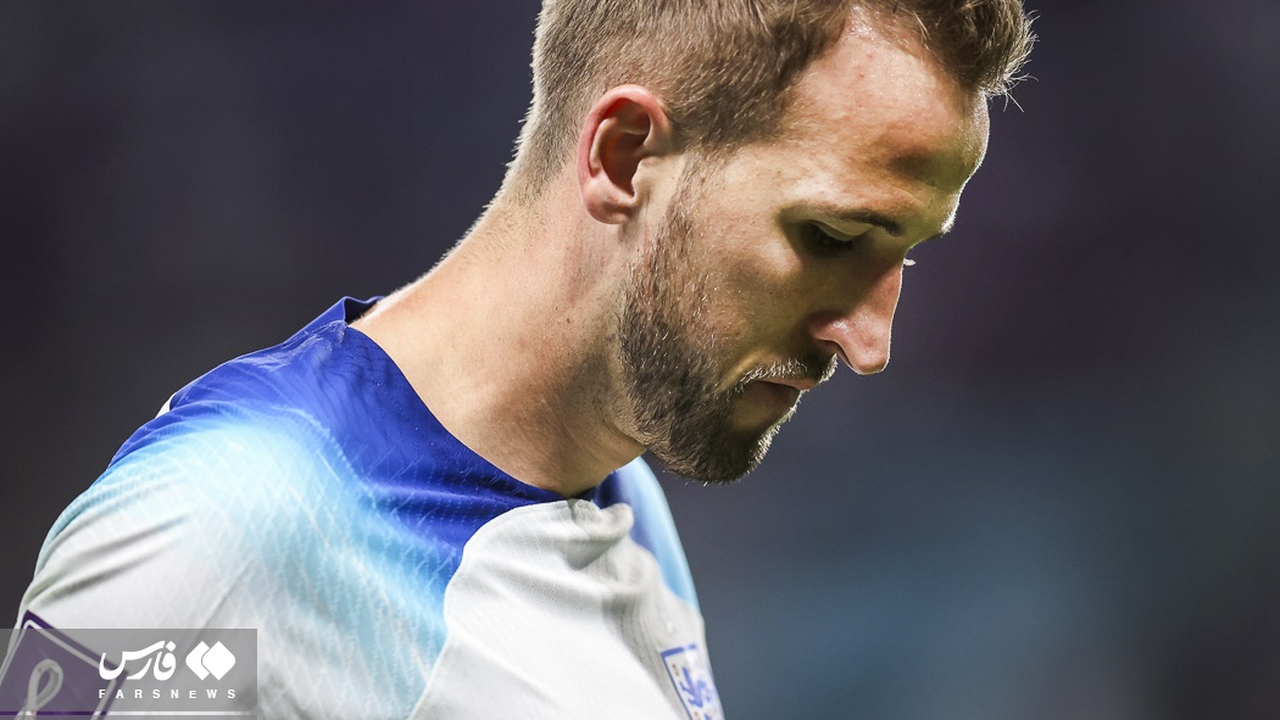 Harry Kane træner med England