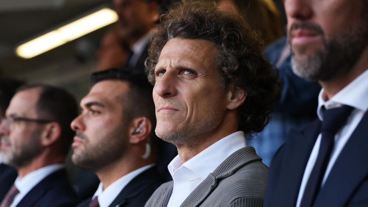 Diego Forlan tager midlertidigt over i Uruguay