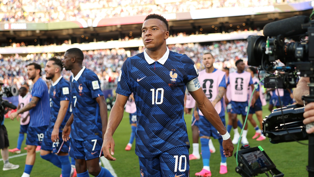 Frankreich und England bestätigen geänderte Aufstellungen für das WM-Spiel um Bronze