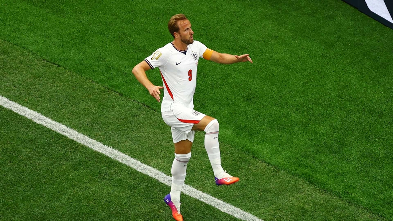 Kanes sene England-redning gør Mexico til en reel målestok
