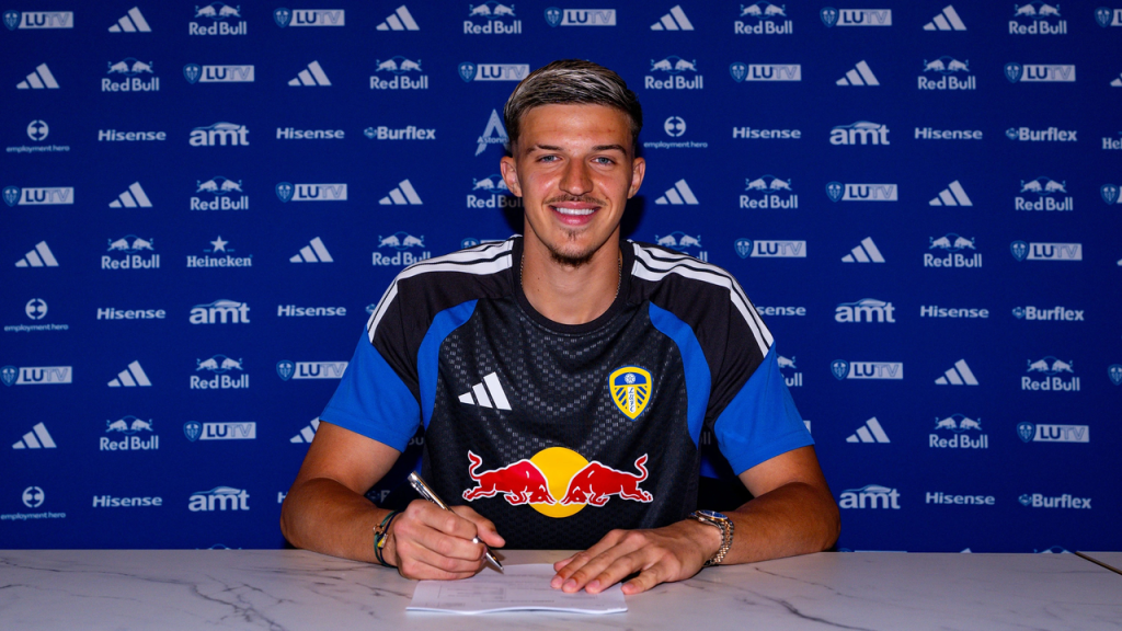 Leeds haalt Tarik Muharemovic van Sassuolo op een vijfjarig contract