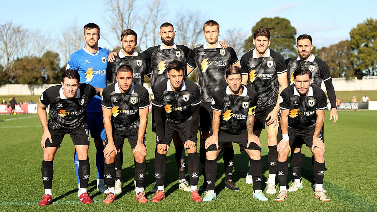 Macarthur Bulls besiegen Azzurri United mit 3:0 in Darwin