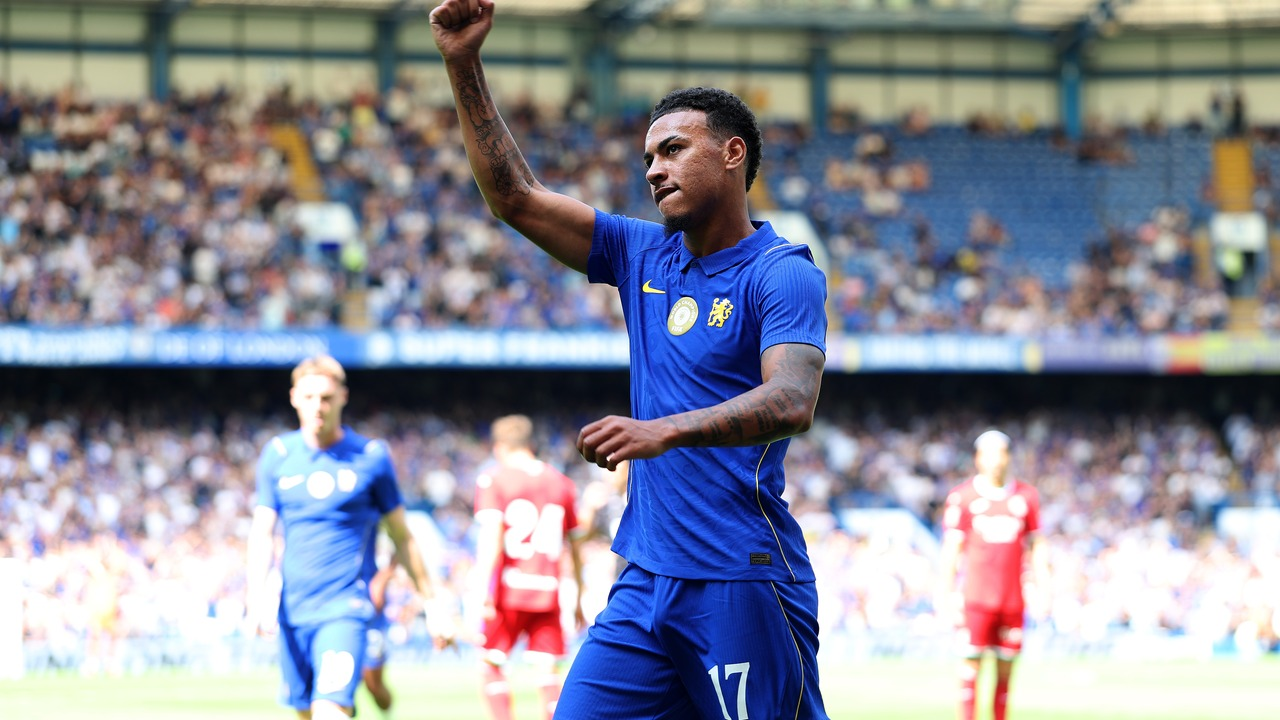 Un joueur de Chelsea célèbre lors du match contre Real Sociedad