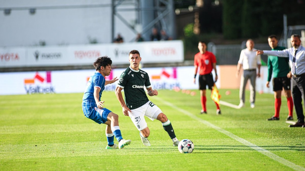Jablonec baut einen Angriff gegen die Rangers auf