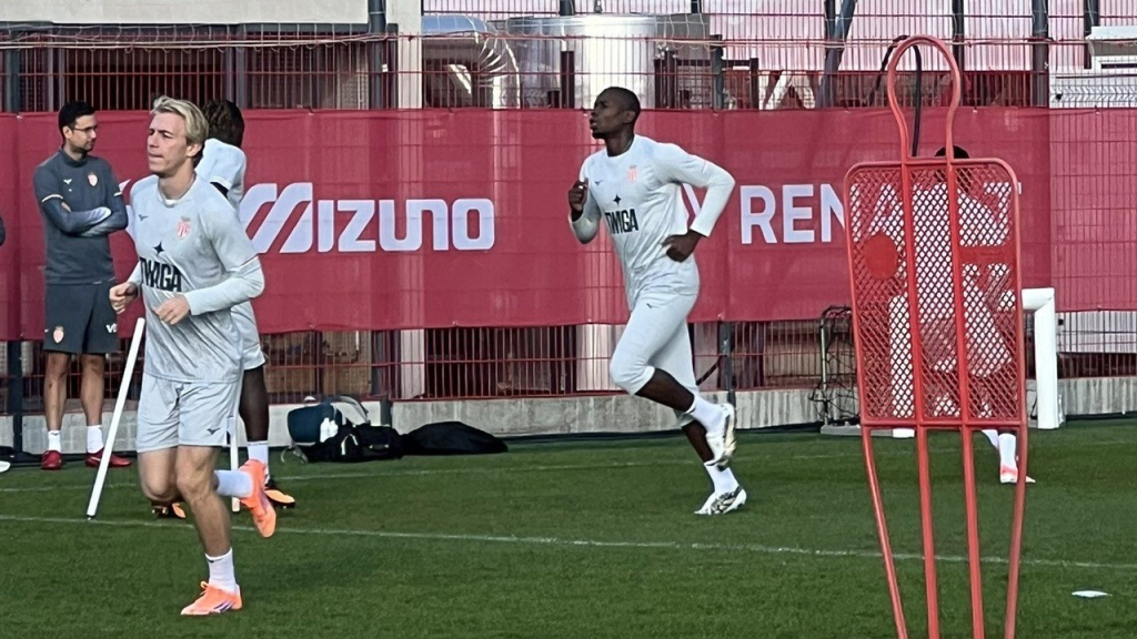 Paul Pogba y Mónaco ponen fin a su contrato un año antes