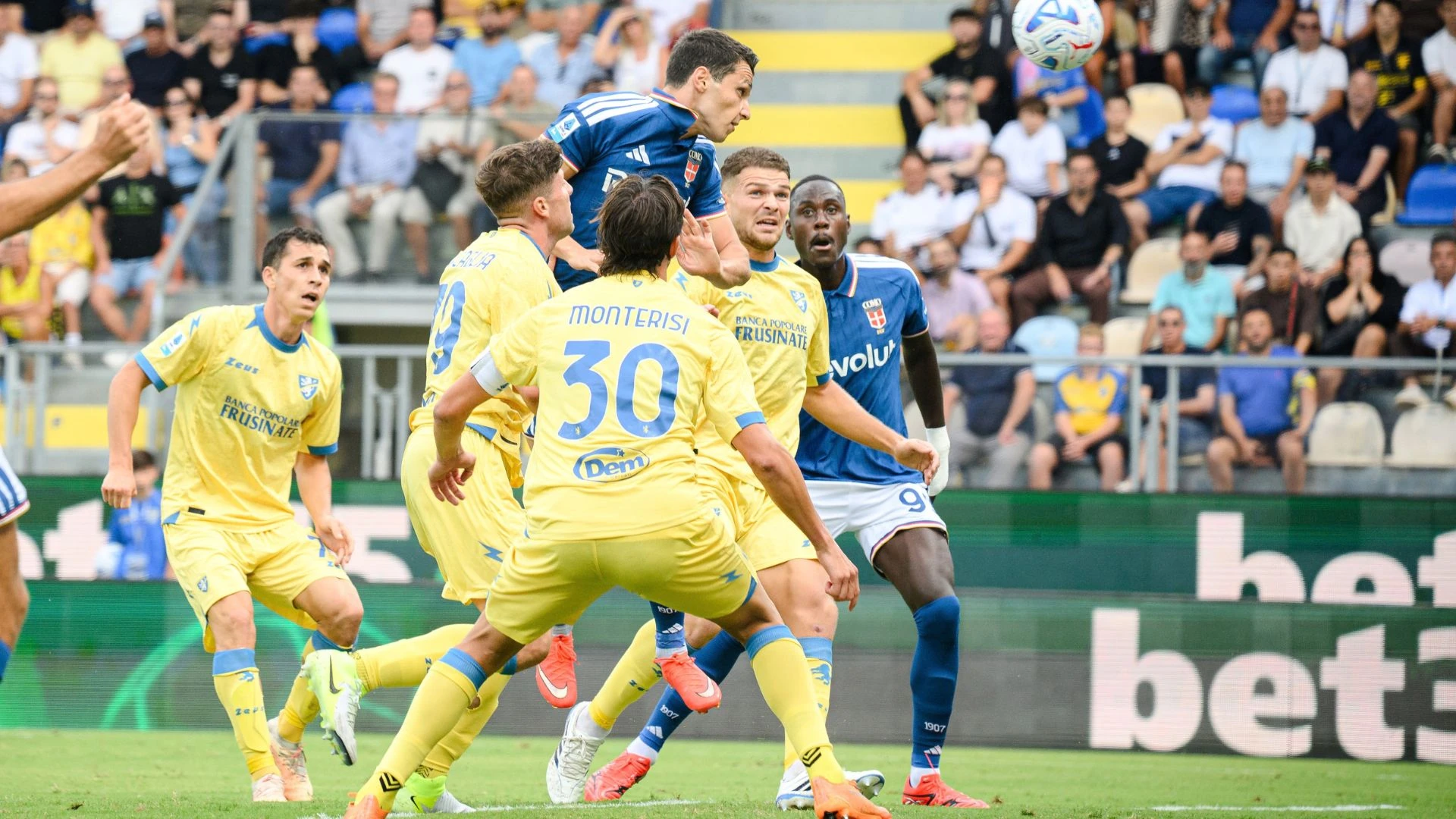 Lorenzo Palmisani sichert Frosinones 2:0-Sieg über Como