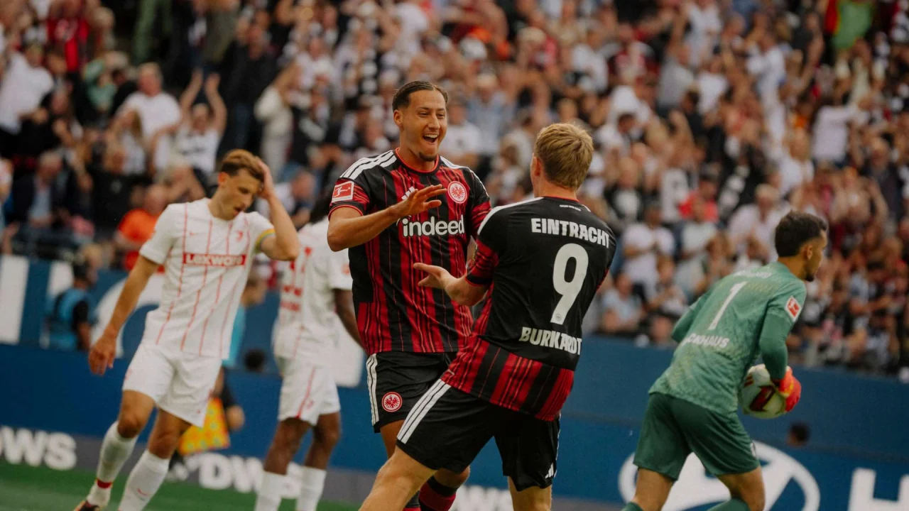 Freiburg svarer igen to gange og sikrer 2-2 i Eintracht Frankfurt