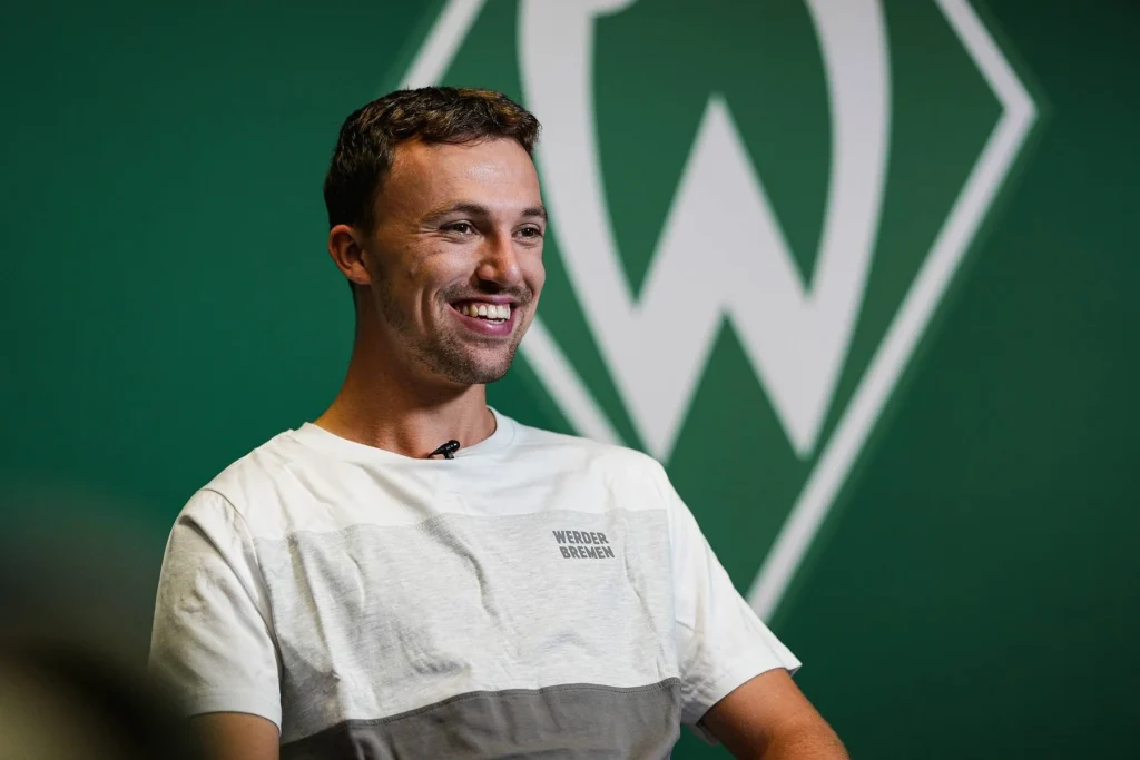El Werder ficha al versátil centrocampista Youri Regeer tras la lesión de Jens Stage