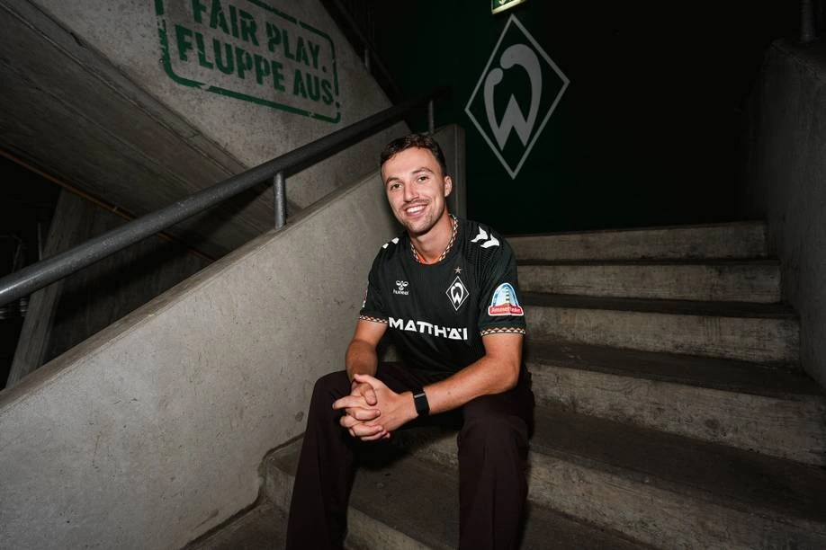 Imagen de apoyo para el fichaje del versátil mediocampista Youri Regeer por el Werder tras la lesión de Jens Stage